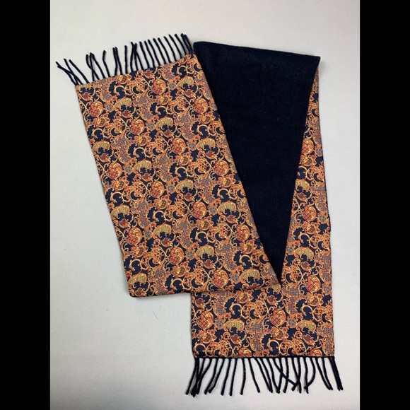 マフラー・ストール SALVATORE FERRAGAMO Embroidered Wool Blend Reversible Scarf Ferragamo Embroidered reversible wool blend scarf | The